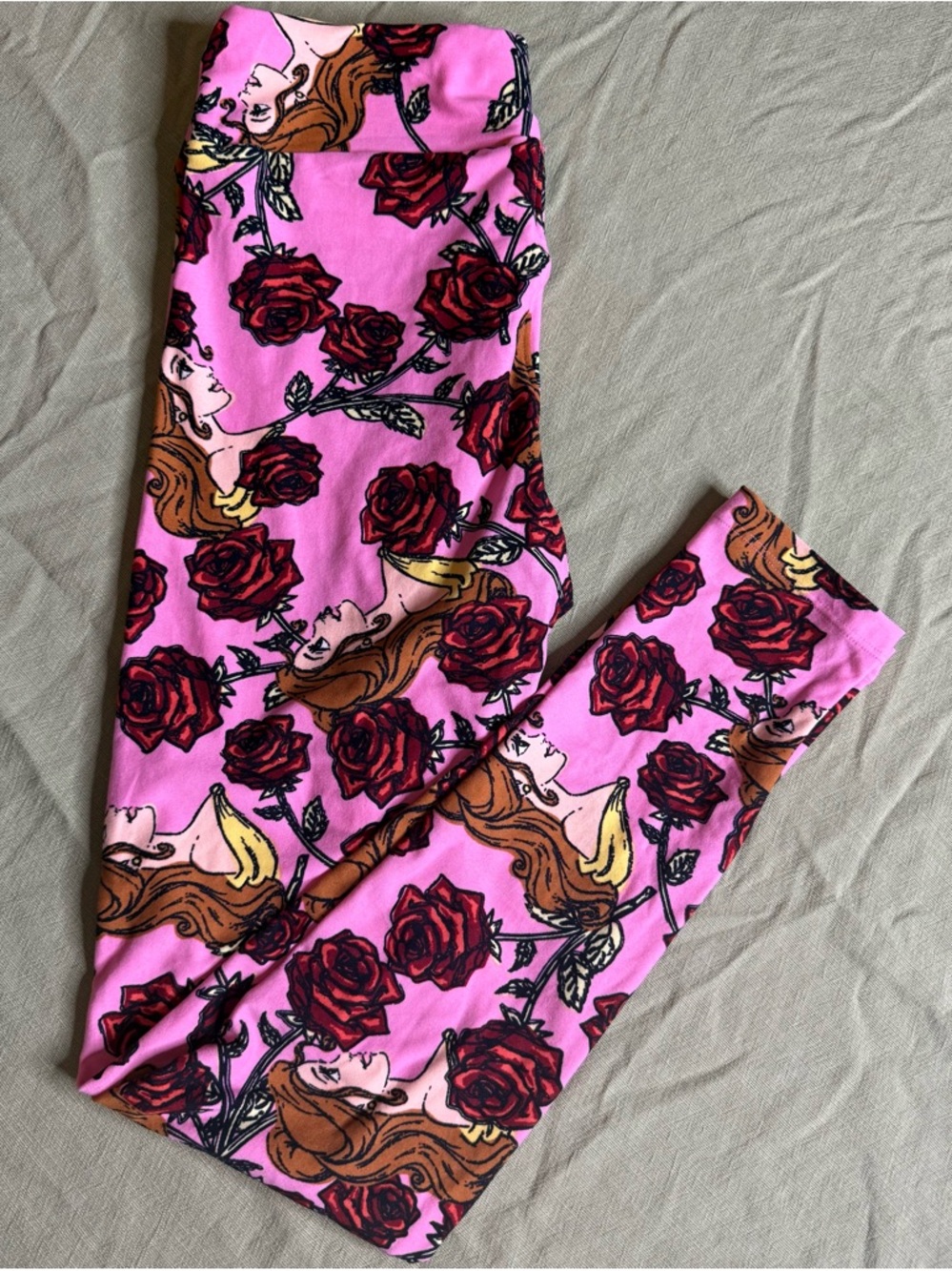 LuLaRoe Disney Belle leggings OS